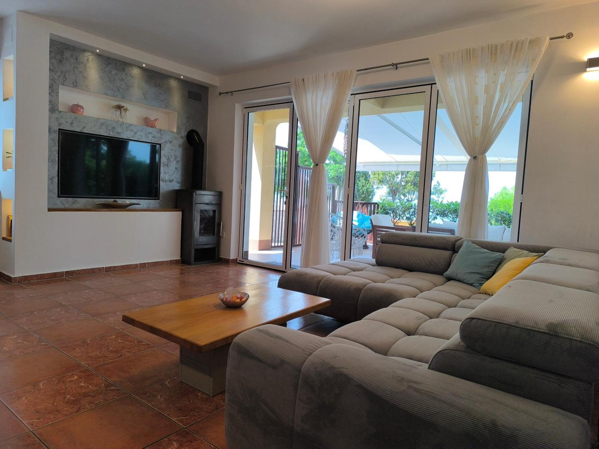 Apartman Emili Малинска Экстерьер фото